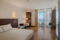 NH Savona Darsena Hotel in zona Spiaggia di Bergeggi