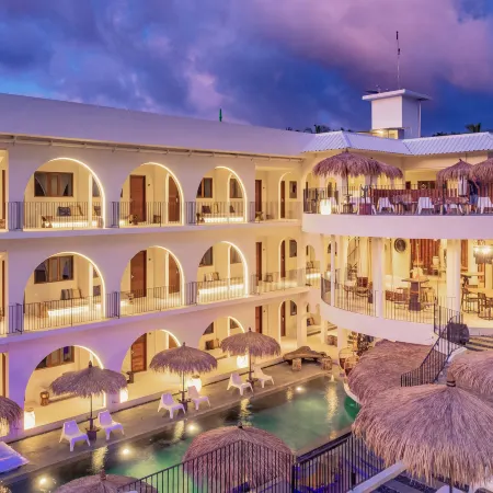 El Tropico Boutique Hotel
