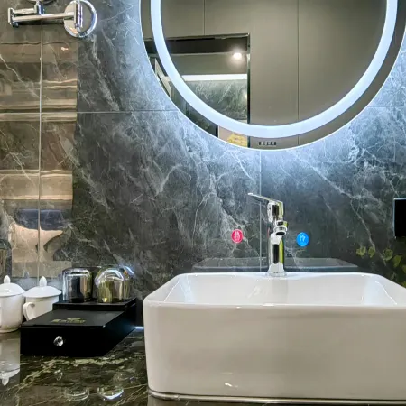 Fei Fan Holiday Hotel