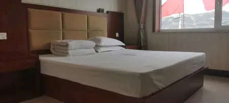 Ningwu Luya Sun Moon Hotel Отели в г. Нинъу