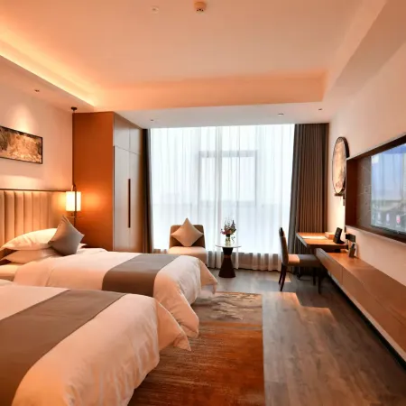 Tongqiu Mingju Hotel
