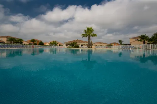 Le Domaine du Golf by Ateya Vacances Hotels in Montbazin