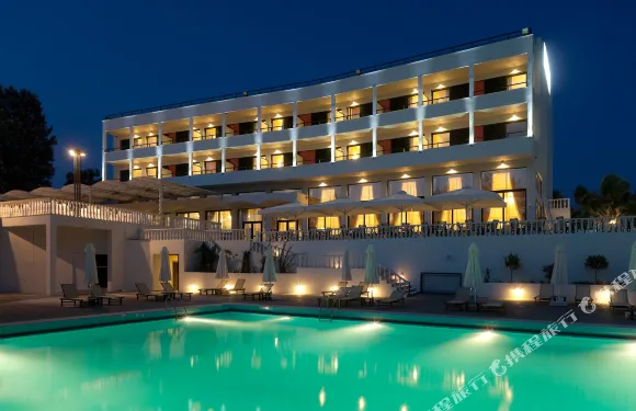 馬加羅訥皇家酒店