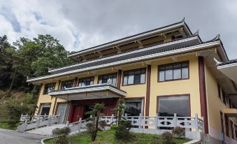 Longhui Yaowang ancient village