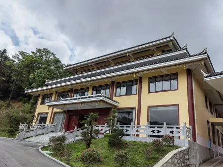 Longhui Yaowang ancient village Отели рядом с достопримечательностью «Huayao Ancient Village»