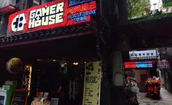 GAMER HOUSE