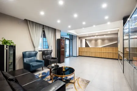 Homeinn Hotel (Shenyang Youth Park Subway Station Color TV Tower Night Market) Отели рядом с достопримечательностью «Liaoning Broadcast and Television Tower»