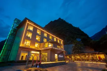 Beautiful Scenery Hotel