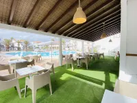 Apartamentos Hesperia Bristol Playa - Uima-altaat