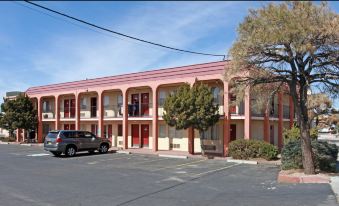 Tree Inn & Suites Albuquerque
