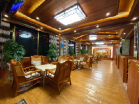 四郎民族大酒店