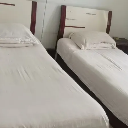 Yangshi Hotel Zhongyang