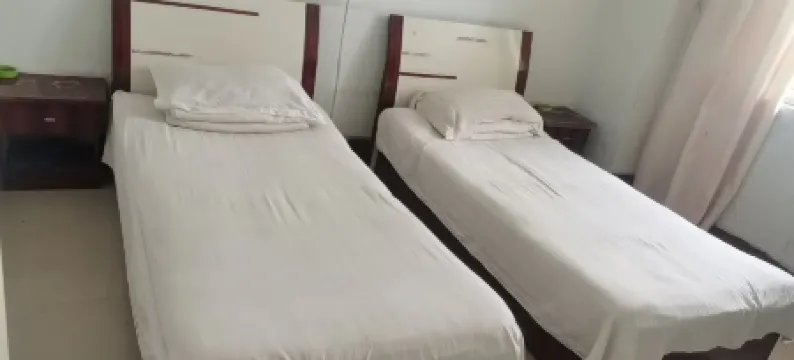 Yangshi Hotel Zhongyang