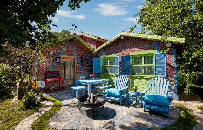 Dachas Cove Hotel