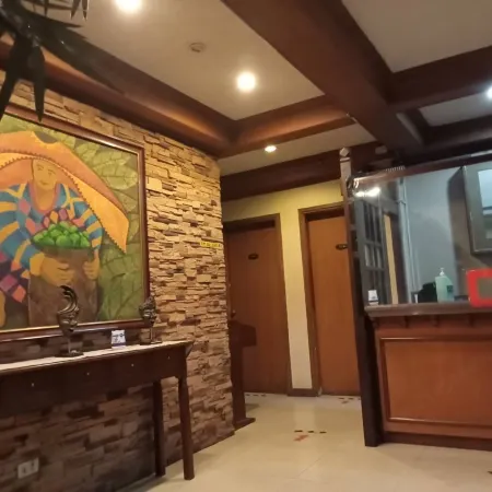 RedDoorz @ Casa Marabella Villamonte Bacolod City