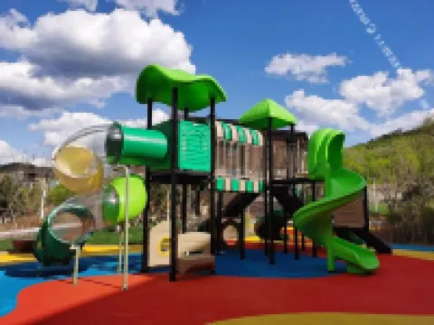 Xueren Nuandeng Apartment