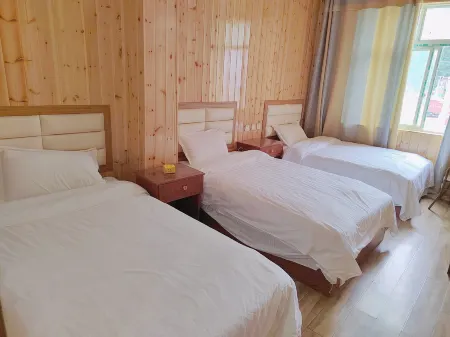 Batang Chengya Brothers Hotel Отели рядом с достопримечательностью «Hot Spring Boiled Tibetan Eggs»