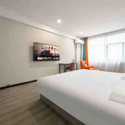 Zihuayuan Hotel Hotels near Jiaxing Fanli Lake