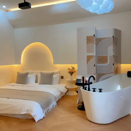 Yumei Garden Hotel (Nanjiang Guannan International Garden Branch)