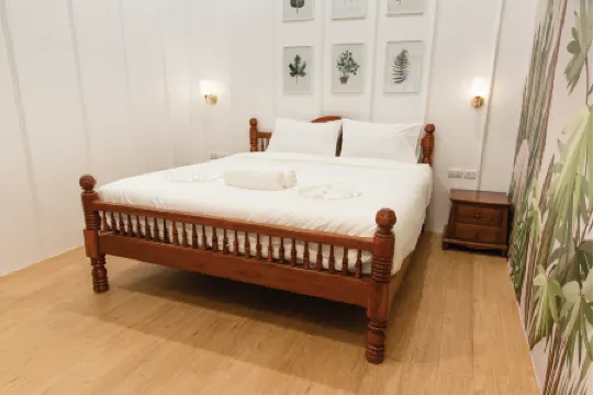 Bania Boutique House Отели рядом с достопримечательностью «Small Sandy Beach»