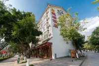 Zhenyuan Longrui Hotel - parcheggio