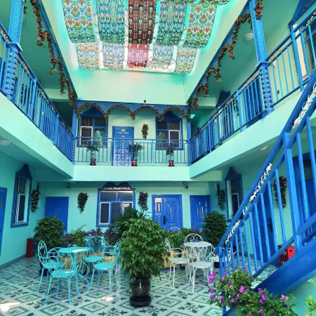Xiangxiang Homestay (Yining Airport Railway Station)