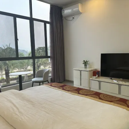 Fuxian Lake Laohuang Fish Restaurant and Accommodation