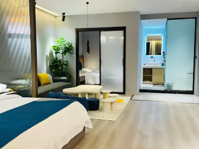 Wochao Hotel (Huangguoshu Scenic Area Branch)