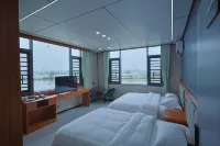 Dongxing Haihu Lvjingyuan Homestay