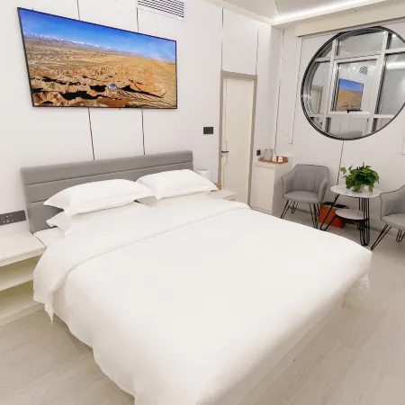 Da Qaidam Xingji Wilderness Luxury Hotel