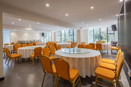 Shihai Chinese Inn Отели рядом с достопримечательностью «Enshi Suobuya Stone Forest Scenic Area»