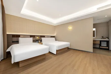 Homeinn Plus Hotel (Beijing West Railway Station Subway Station)
