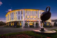 Rose Bowl Hotel