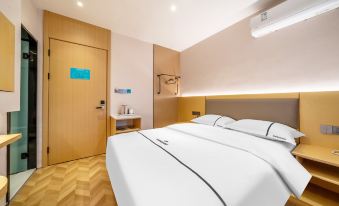 Jianhu Yijia Business Hotel