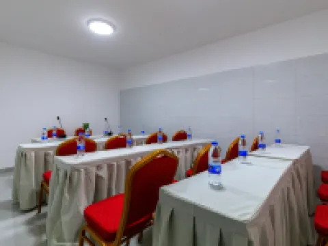 Sanshi Hotel (Gasa Flower Street) Hotel a Xinping