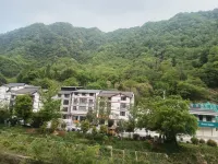 Guangwushan Sijihong Homestay - วิวภูเขา