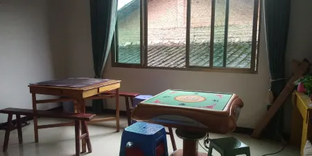Xishuiju Homestay Отели рядом с достопримечательностью «Yuanyangxi»