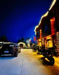 North Muju Hotel - Parkplatz