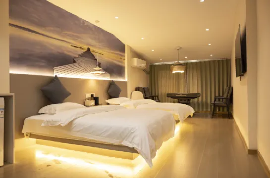 Mancheng Smart Hotel (Jingzhou Changjiang University)