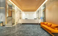 Yanting Yuefeng Zhixuan Hotel