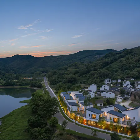 Shengzhou Xiangrui Xiyin Moon Lake Resort