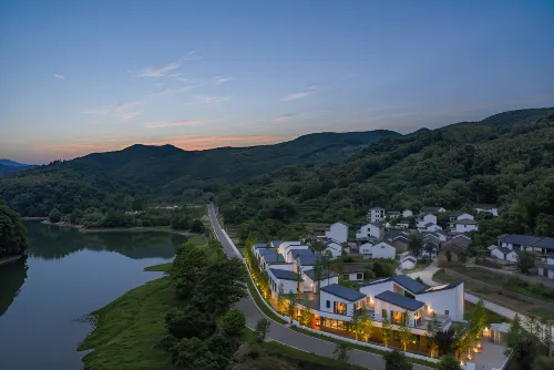 Shengzhou Xiangrui Xiyin Moon Lake Resort