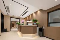 Daiding Business Travel Hotel (Jianghan Road Pedestrian Street, Hankou Jiangtan Wuhan) - 2-Star