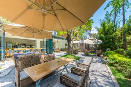 XiChang Qionghai Seventeen Degrees•HeYue Garden Resort Отели рядом с достопримечательностью «Xiaoyucun»