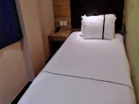 怡莱酒店(宁波天一广场鼓楼店) - 单床房