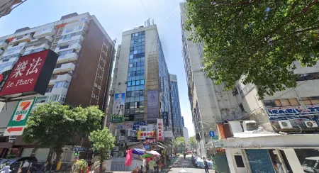 Vendome East Inn Отели рядом с достопримечательностью «Shin Kong Mitsukoshi»