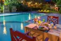 Phuwanalee Resort - Pools