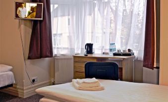 Central Hotel Golders Green