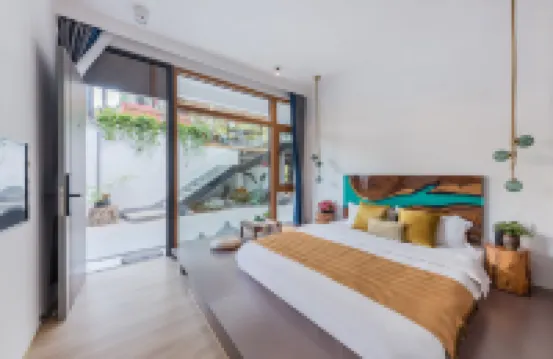 Zaishui Yifang Motel