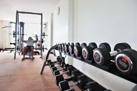 Sintesa Peninsula Hotel - Gym